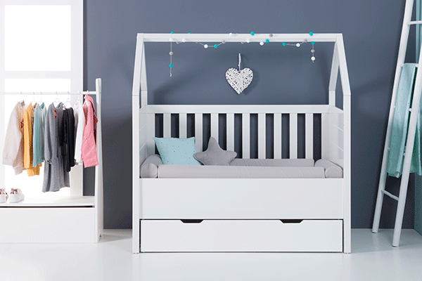 Optional lower drawer for montessori cot
