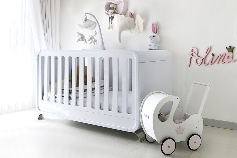 When to transition from co-sleeping to cot?